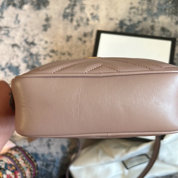 Gucci Calfskin Matelasse Mini GG Marmont Chain Shoulder Bag Porcelain Rose - Picture 5 of 10